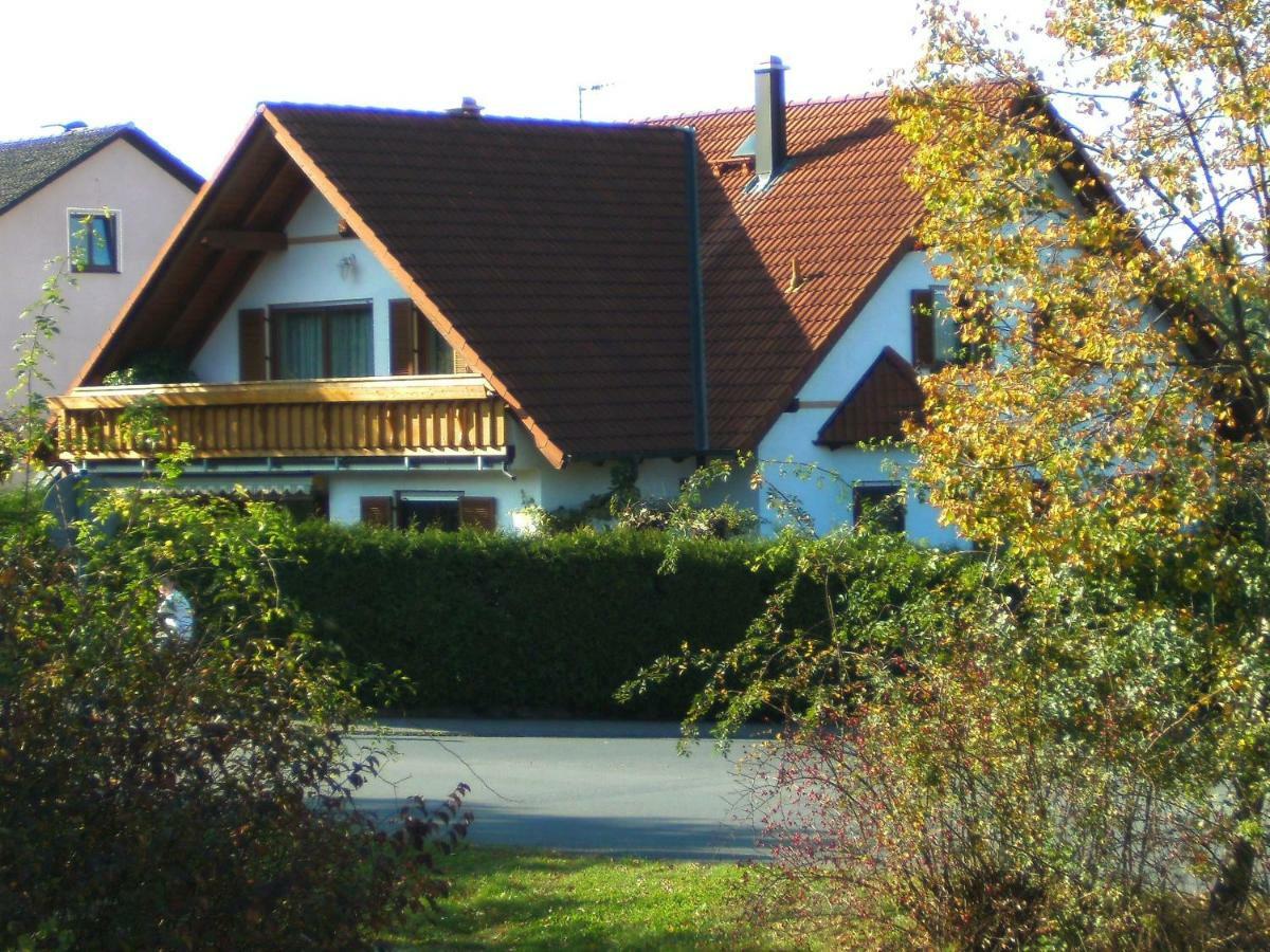 Ferienwohnung Schuetz Hirschaid Luaran gambar